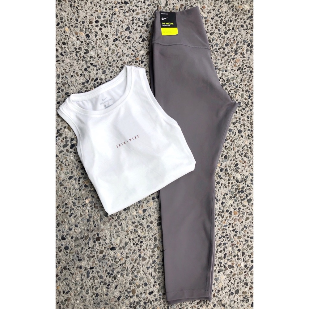 ❌SOLD❌Nike Bundle - Yoga Tank, Capri Pants